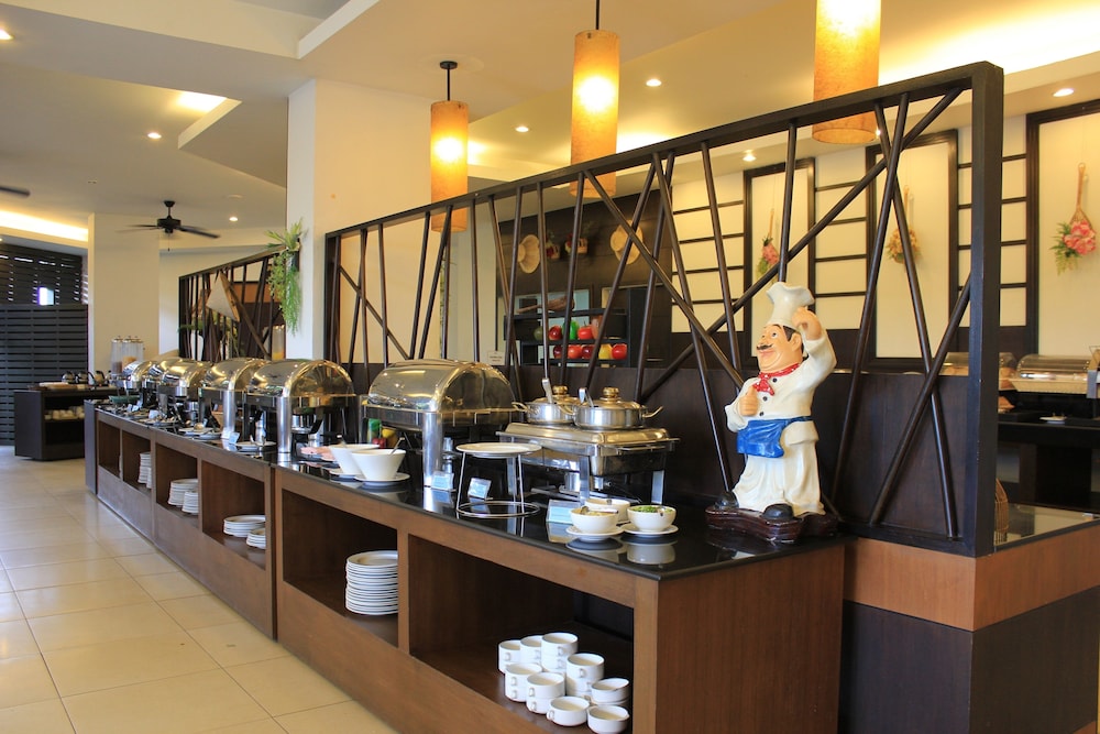 Andakira Hotel — Restaurant & bars in Patong Beach, Phuket Province