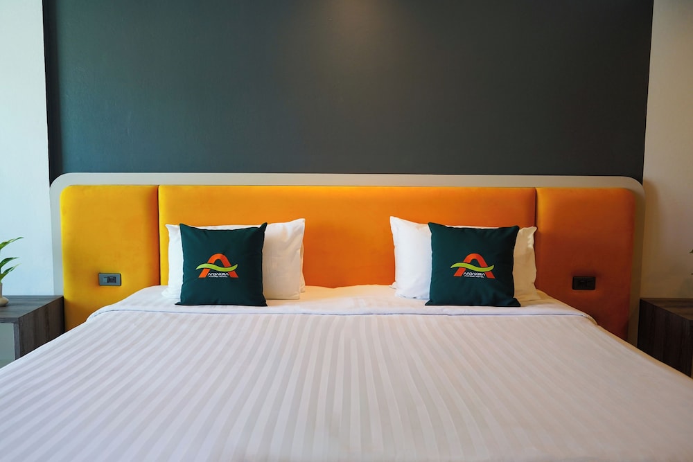 Andakira Hotel — Hotel rooms in Patong Beach, Phuket Province