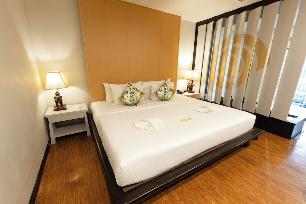Andaman Cannacia Resort & Spa — Hotel rooms in Karon, Phuket Province