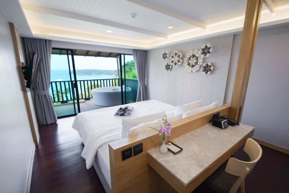 Andaman Cannacia Resort & Spa — Hotel rooms in Karon, Phuket Province