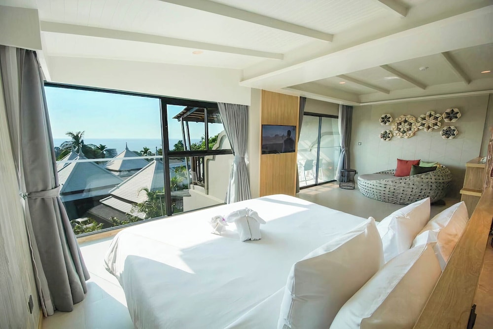 Andaman Cannacia Resort & Spa — Hotel rooms in Karon, Phuket Province