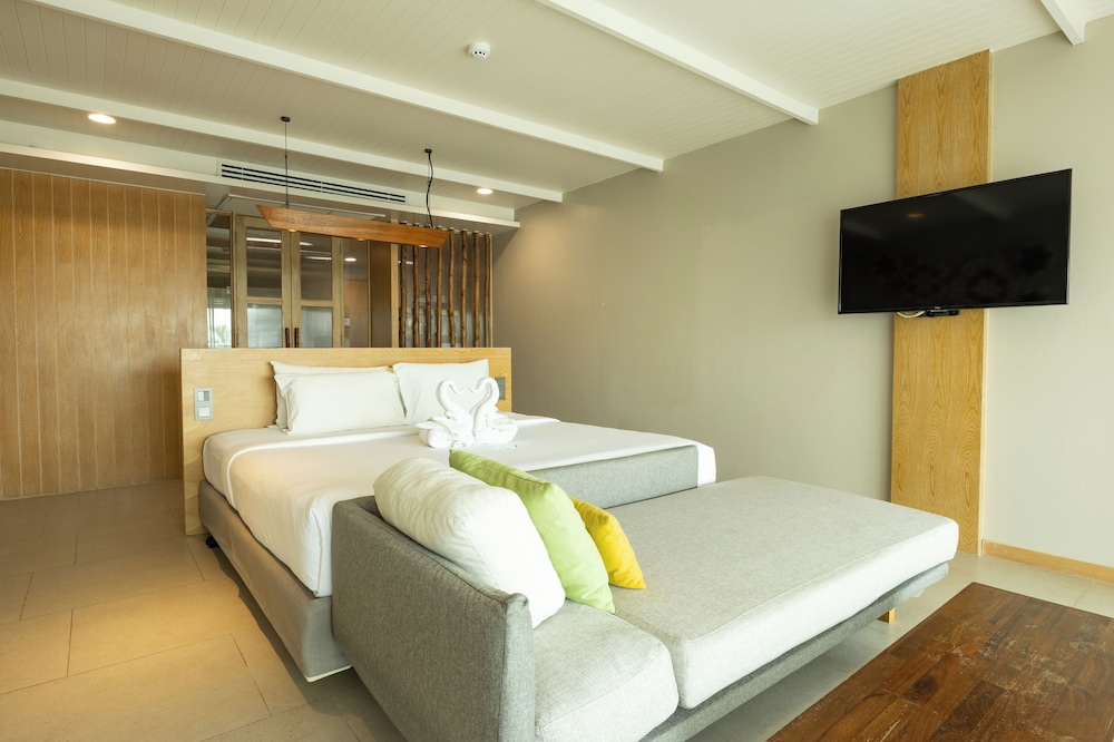 Andaman Cannacia Resort & Spa — Hotel rooms in Karon, Phuket Province