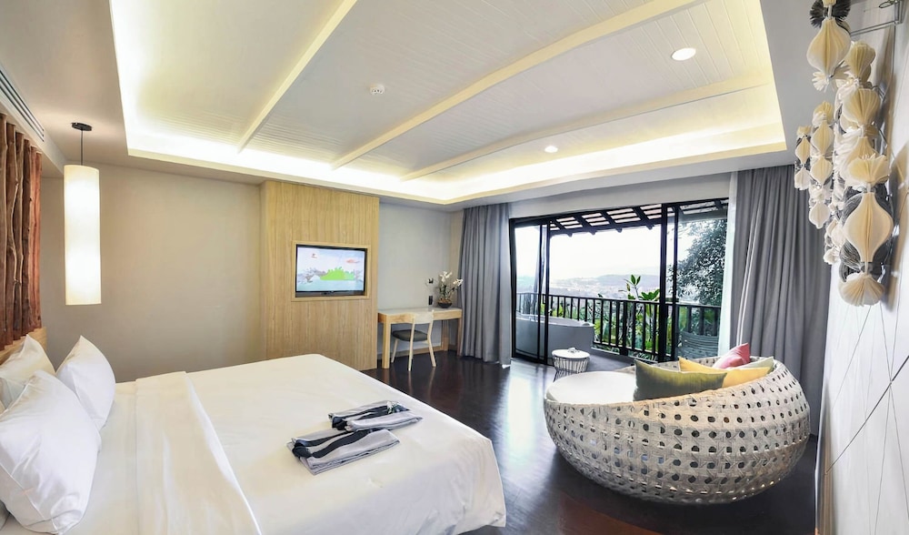 Andaman Cannacia Resort & Spa — Hotel rooms in Karon, Phuket Province