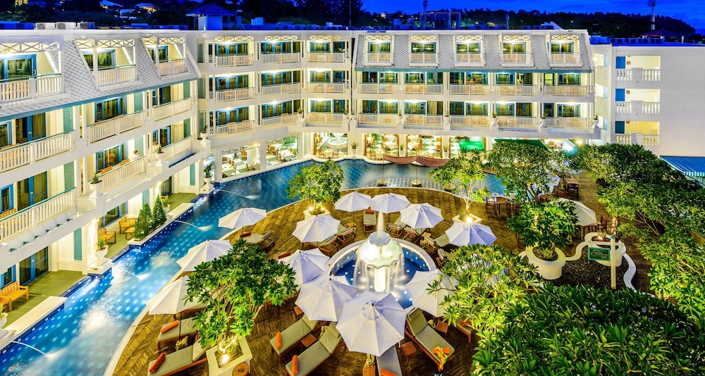Andaman Seaview Hotel — Swimming pool in Karon, Phuket Province
