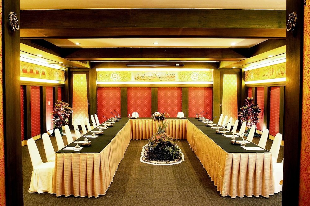 Andaman Seaview Hotel — Restaurant & bars in Karon, Phuket Province