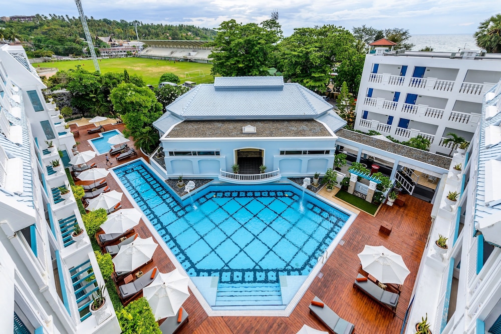 Andaman Seaview Hotel — Swimming pool in Karon, Phuket Province