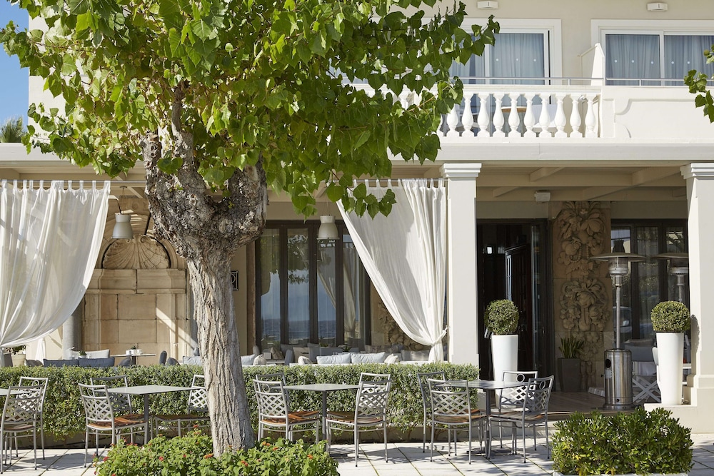 Mon Repos Palace - Adults Only — Restaurant & bars in Corfu Town, Ionian Islands