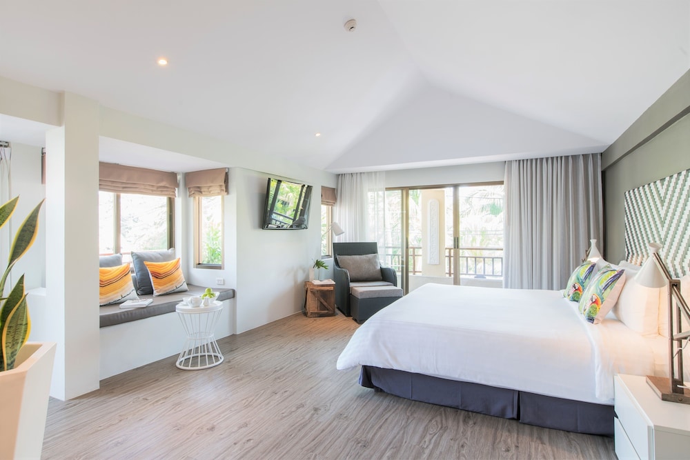 Burasari Phuket Resort & Spa — Hotel rooms in Patong Beach, Phuket Province