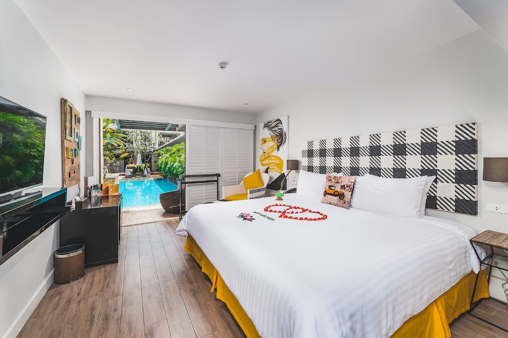 Burasari Phuket Resort & Spa — Hotel rooms in Patong Beach, Phuket Province