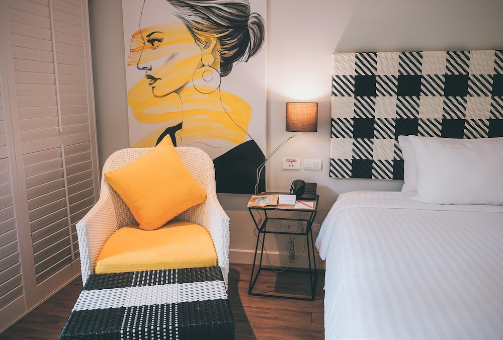 Burasari Phuket Resort & Spa — Hotel rooms in Patong Beach, Phuket Province