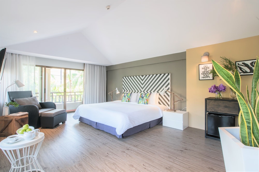 Burasari Phuket Resort & Spa — Hotel rooms in Patong Beach, Phuket Province
