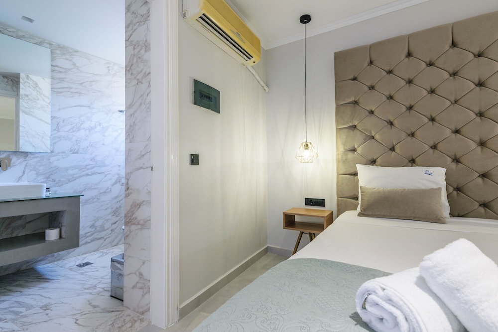 Plaza Pallas — Hotel rooms in Tsilivi, Ionian Islands