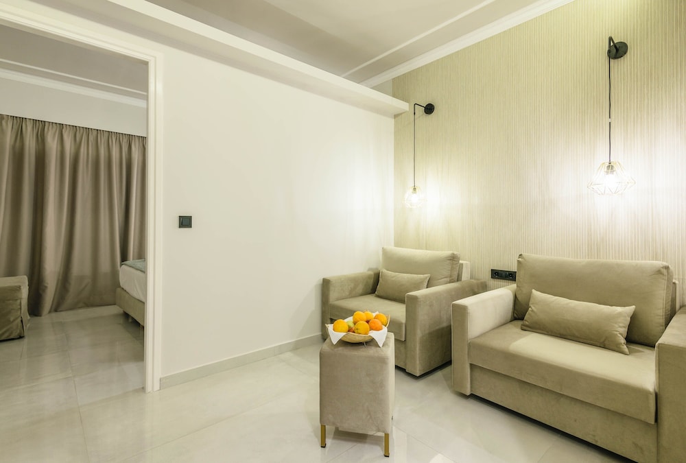 Plaza Pallas — Hotel rooms in Tsilivi, Ionian Islands