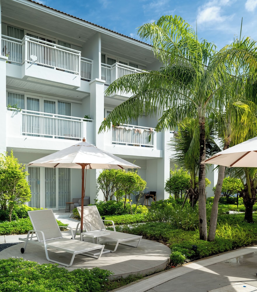 Centara Karon Resort Phuket — Hotel building in Karon, Phuket Province