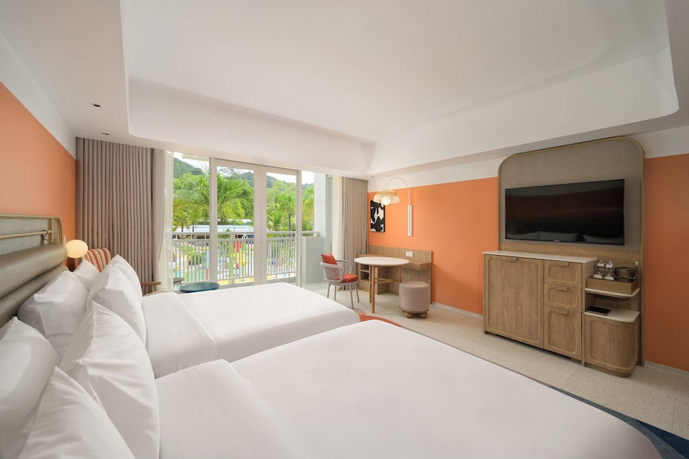 Centara Karon Resort Phuket — Hotel rooms in Karon, Phuket Province