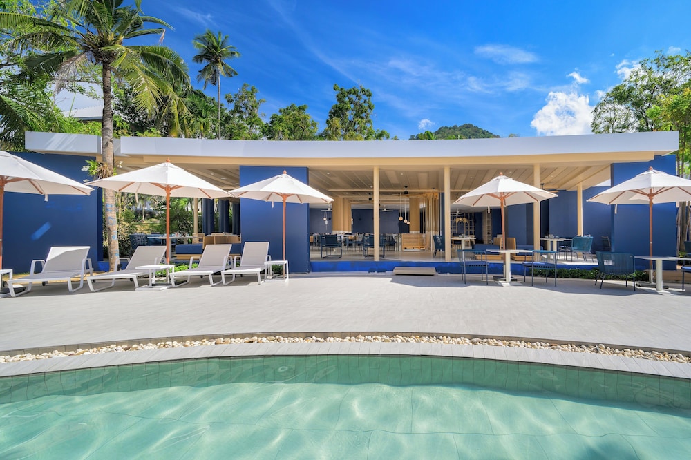 Centara Karon Resort Phuket — Swimming pool in Karon, Phuket Province