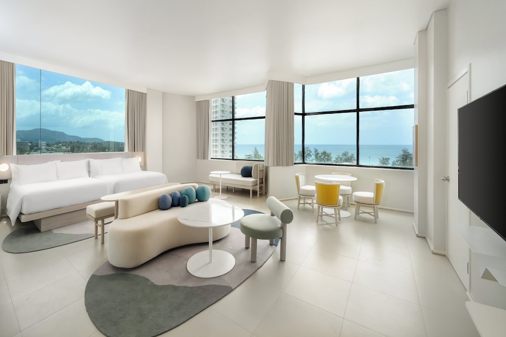 Centara Karon Resort Phuket — Hotel rooms in Karon, Phuket Province