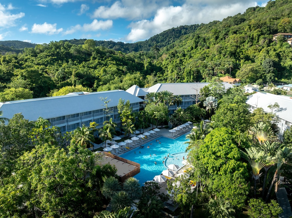 Centara Karon Resort Phuket — Swimming pool in Karon, Phuket Province