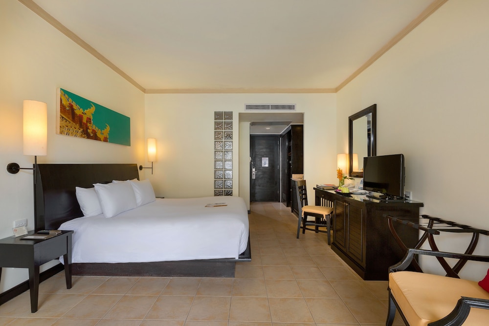 Centara Kata Resort Phuket — Hotel rooms in Karon, Phuket Province