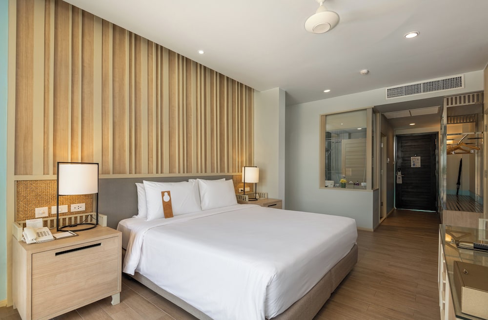 Centara Kata Resort Phuket — Hotel rooms in Karon, Phuket Province