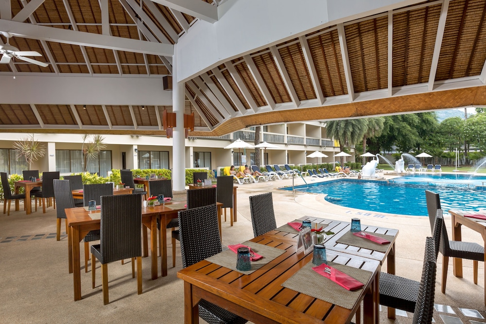 Centara Kata Resort Phuket — Restaurant & bars in Karon, Phuket Province