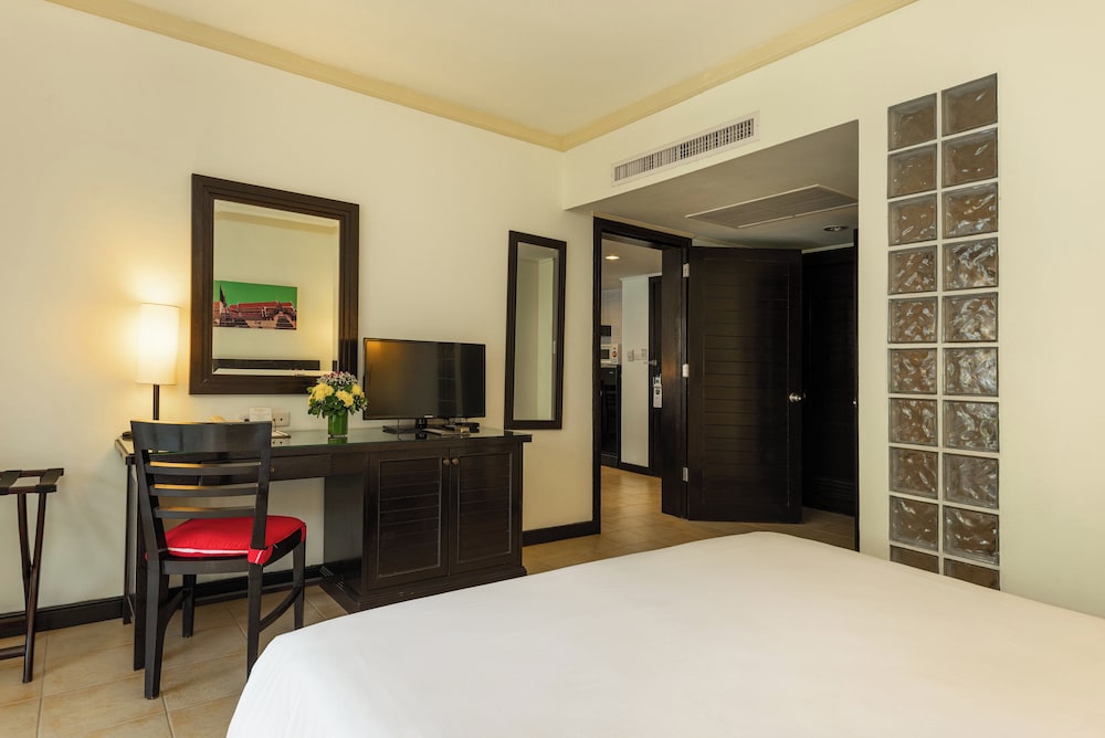Centara Kata Resort Phuket — Hotel rooms in Karon, Phuket Province