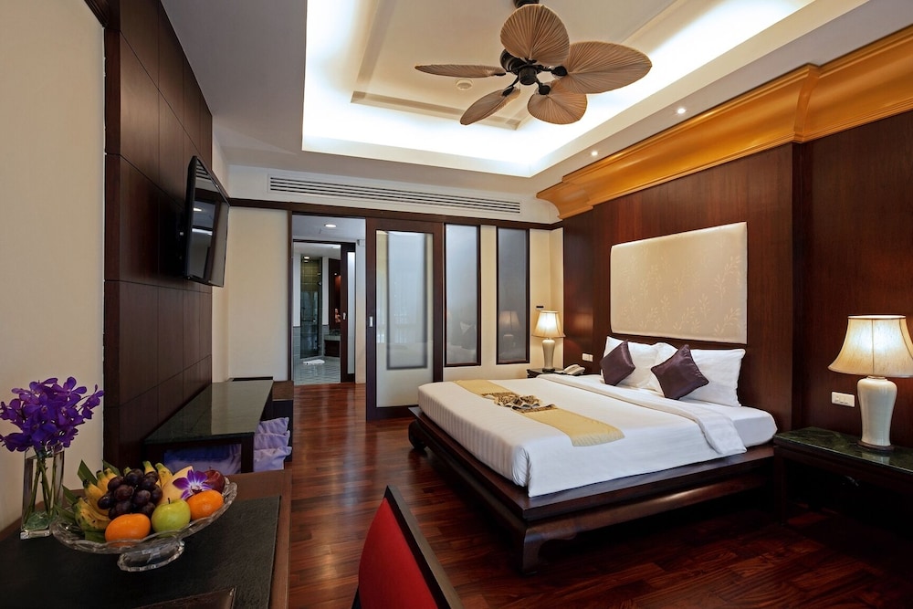 Duangjitt Resort, Phuket — Hotel rooms in Patong Beach, Phuket Province