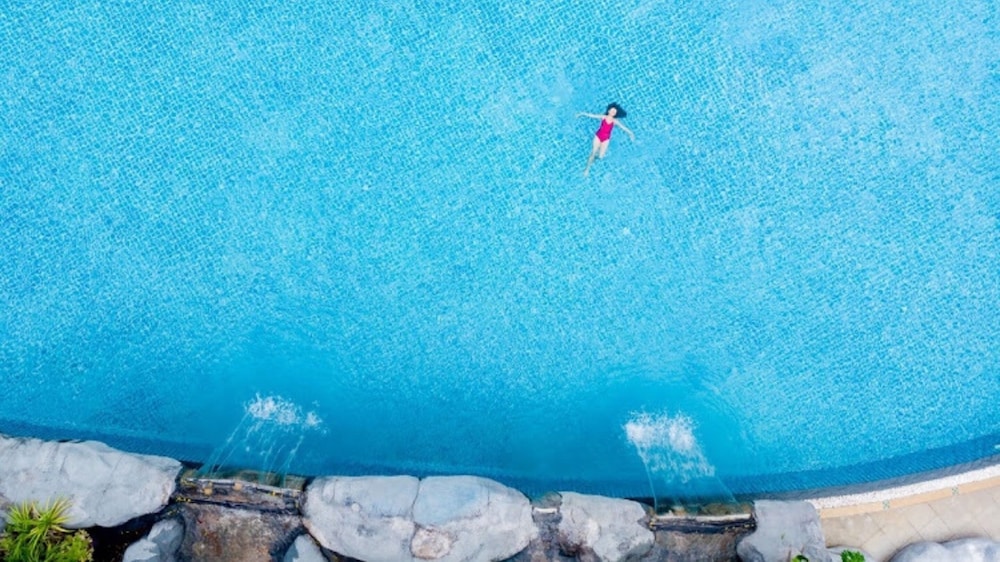 Duangjitt Resort, Phuket — Swimming pool in Patong Beach, Phuket Province