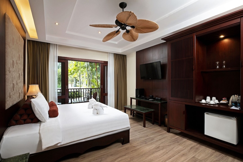 Duangjitt Resort, Phuket — Hotel rooms in Patong Beach, Phuket Province