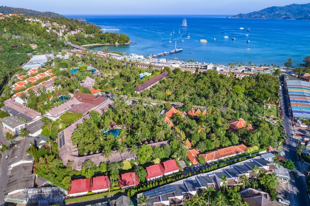 Duangjitt Resort, Phuket — Attractions in the area in Patong Beach, Phuket Province