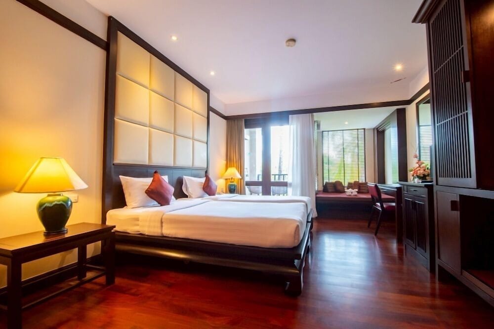 Duangjitt Resort, Phuket — Hotel rooms in Patong Beach, Phuket Province