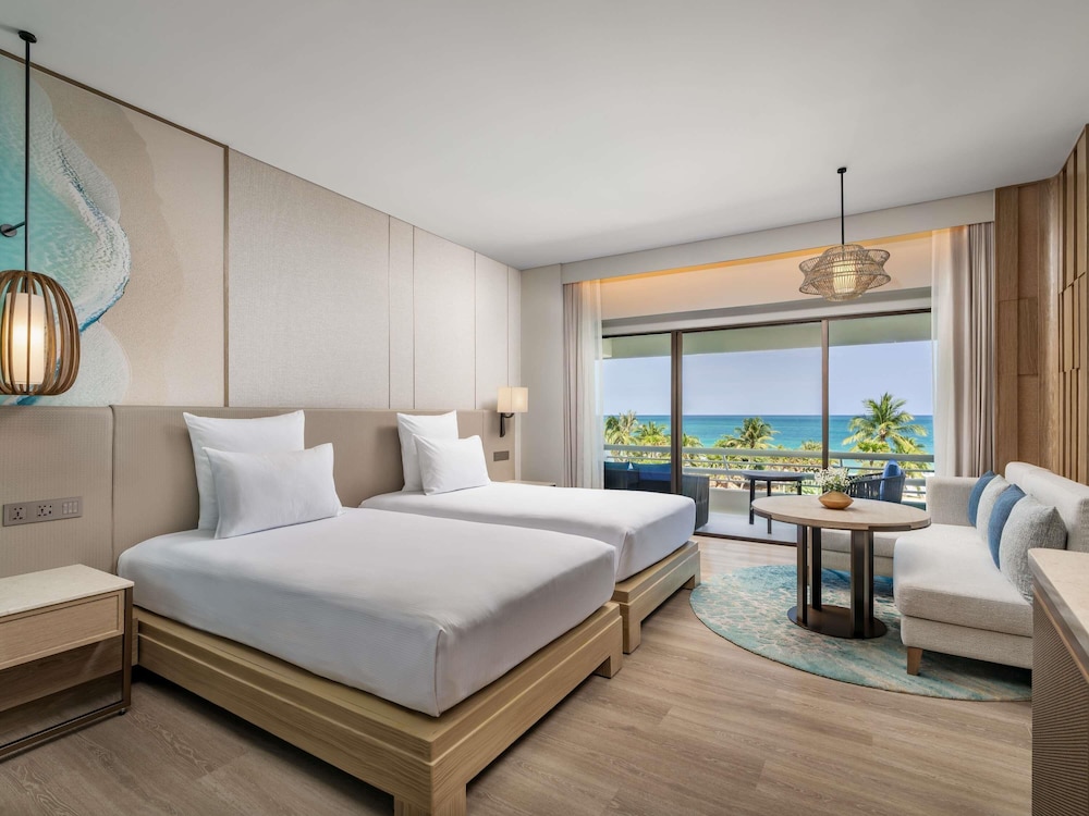 Pullman Phuket Karon Beach Resort — Hotel rooms in Karon, Phuket Province