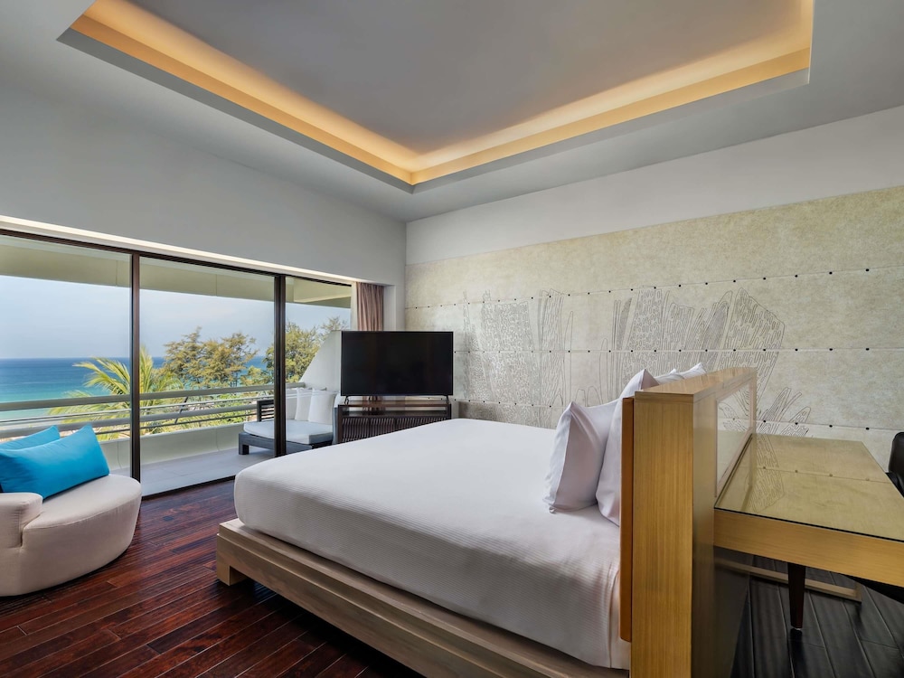 Pullman Phuket Karon Beach Resort — Hotel rooms in Karon, Phuket Province