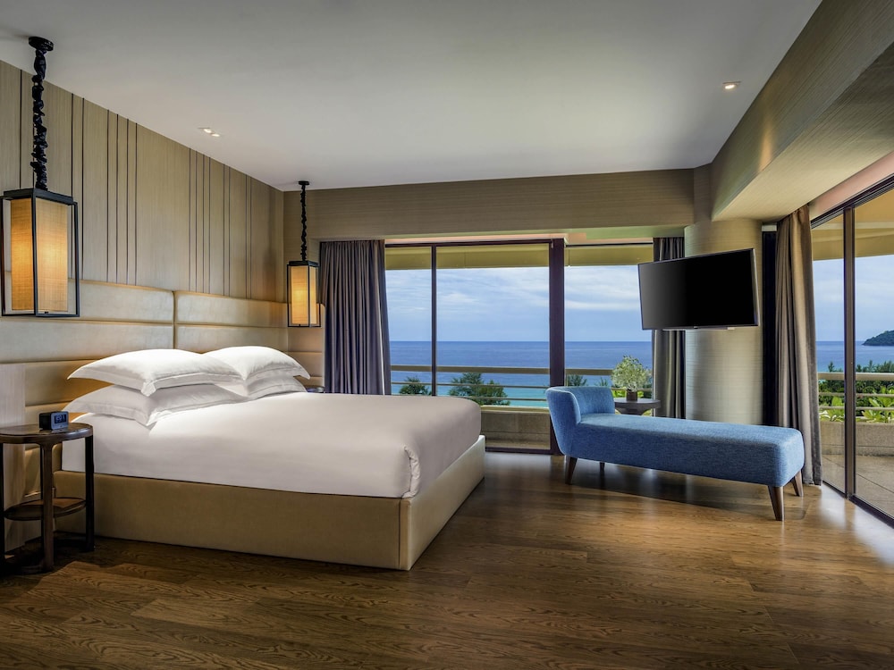 Pullman Phuket Karon Beach Resort — Hotel rooms in Karon, Phuket Province