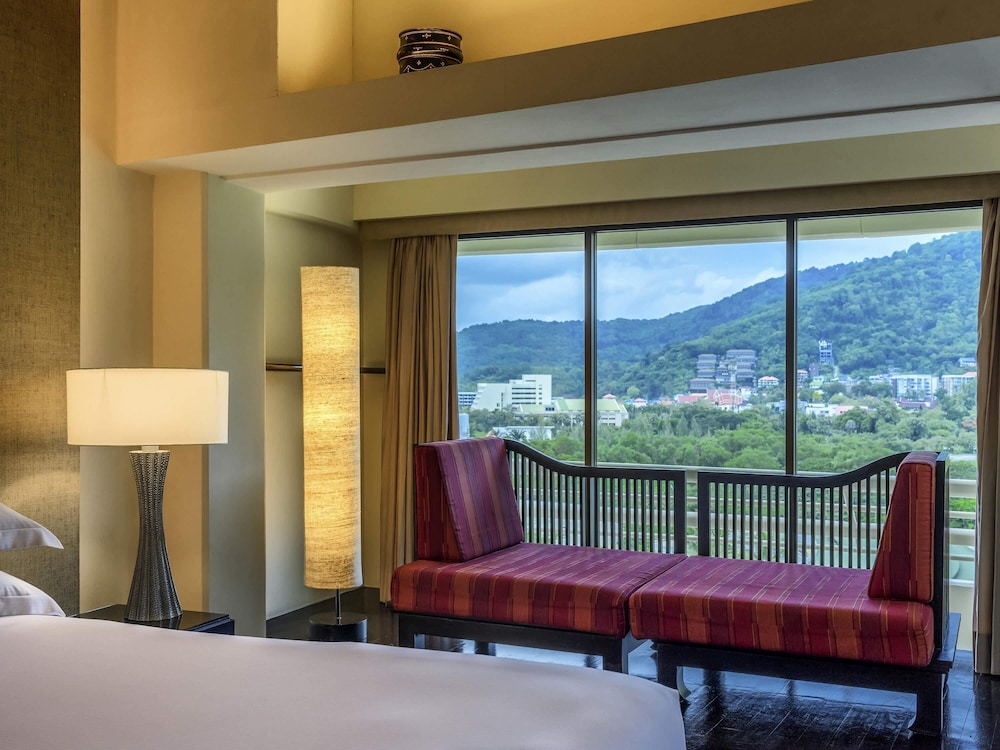 Pullman Phuket Karon Beach Resort — Hotel rooms in Karon, Phuket Province