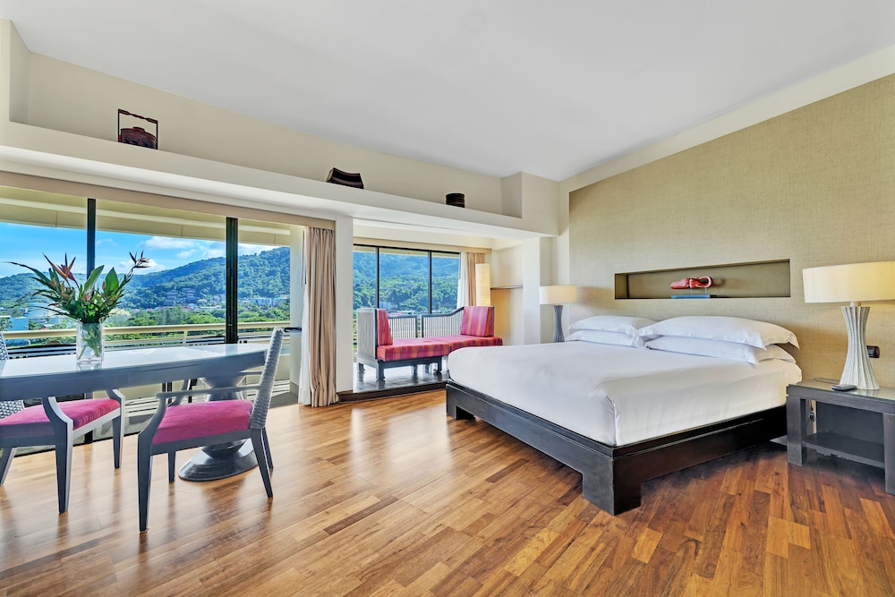Pullman Phuket Karon Beach Resort — Hotel rooms in Karon, Phuket Province