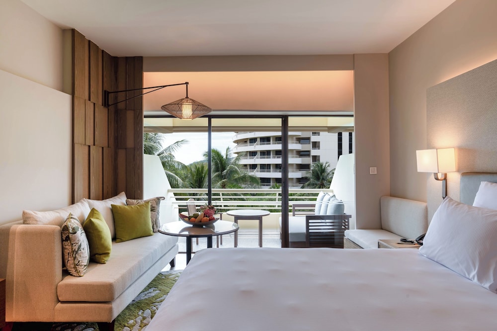 Pullman Phuket Karon Beach Resort — Hotel rooms in Karon, Phuket Province