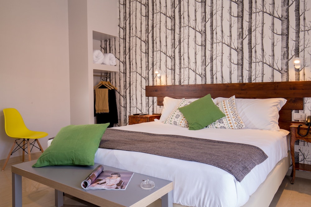 Urban Garden Hotel — Hotel rooms in Rome, Lazio
