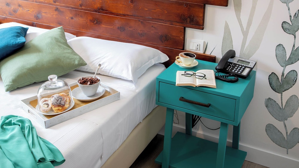 Urban Garden Hotel — Hotel rooms in Rome, Lazio