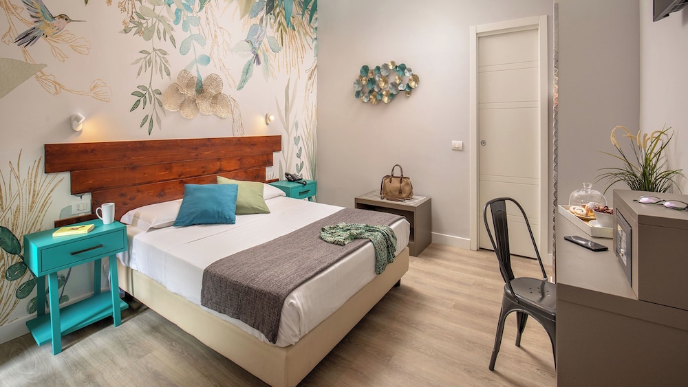Urban Garden Hotel — Hotel rooms in Rome, Lazio