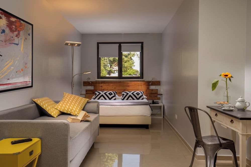 Urban Garden Hotel — Hotel rooms in Rome, Lazio