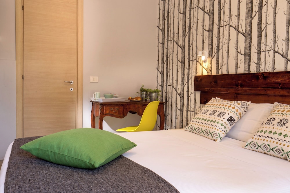 Urban Garden Hotel — Hotel rooms in Rome, Lazio