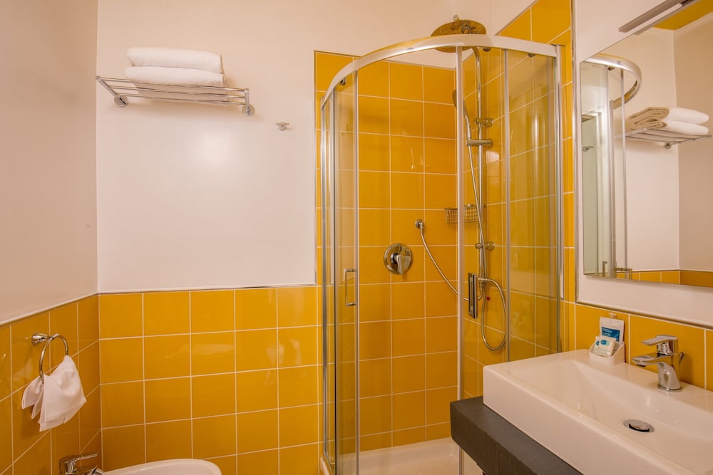 Urban Garden Hotel — Hotel rooms in Rome, Lazio