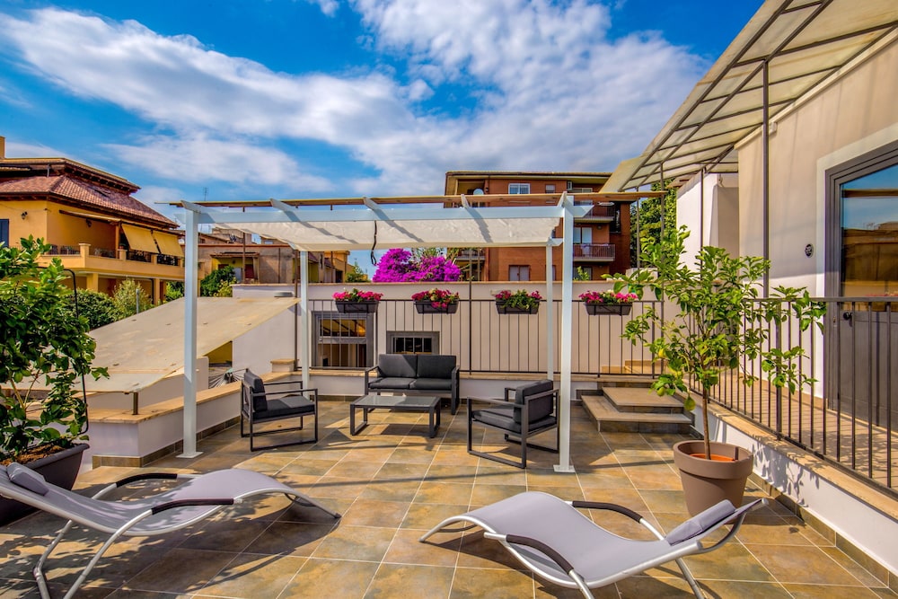 Urban Garden Hotel — Hotel building in Rome, Lazio
