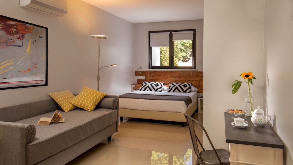 Urban Garden Hotel — Hotel rooms in Rome, Lazio