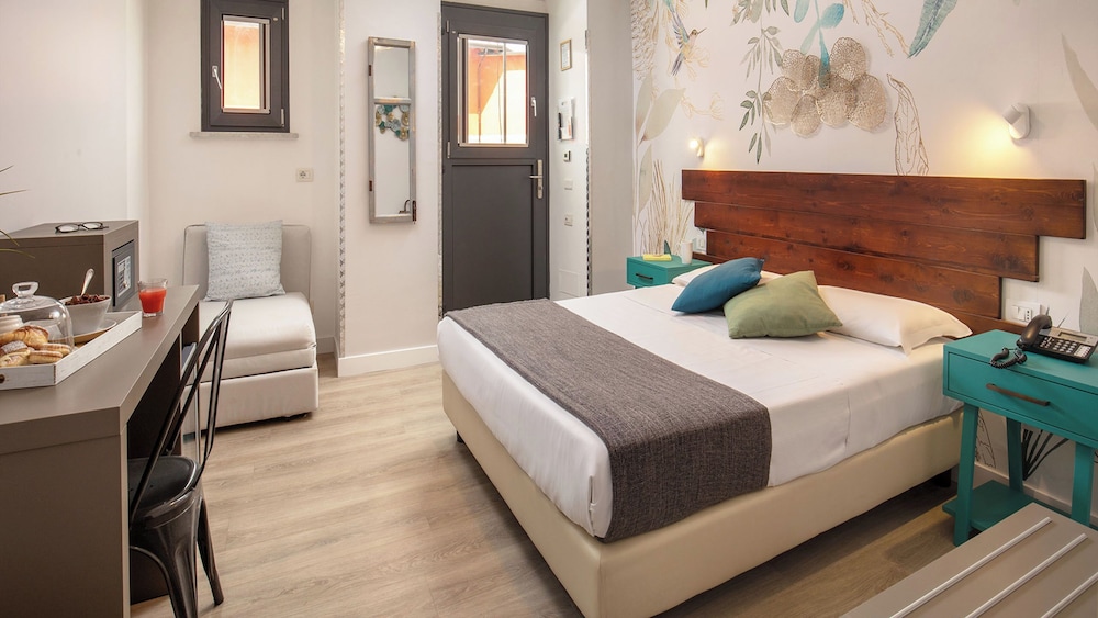 Urban Garden Hotel — Hotel rooms in Rome, Lazio