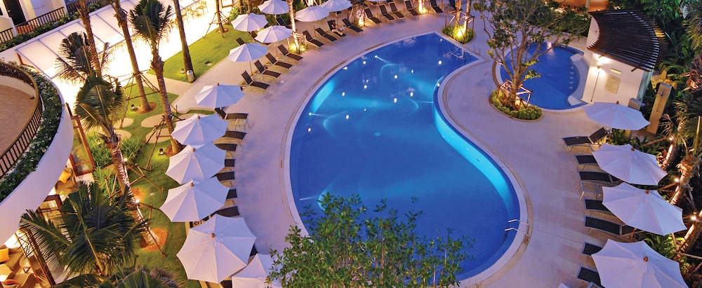 ibis Phuket Patong — Swimming pool in Patong Beach, Phuket Province