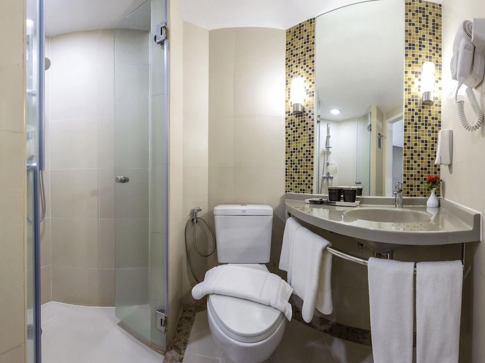 ibis Phuket Patong — Hotel rooms in Patong Beach, Phuket Province