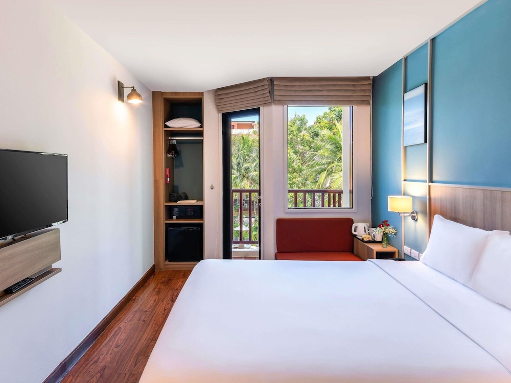 ibis Phuket Patong — Hotel rooms in Patong Beach, Phuket Province