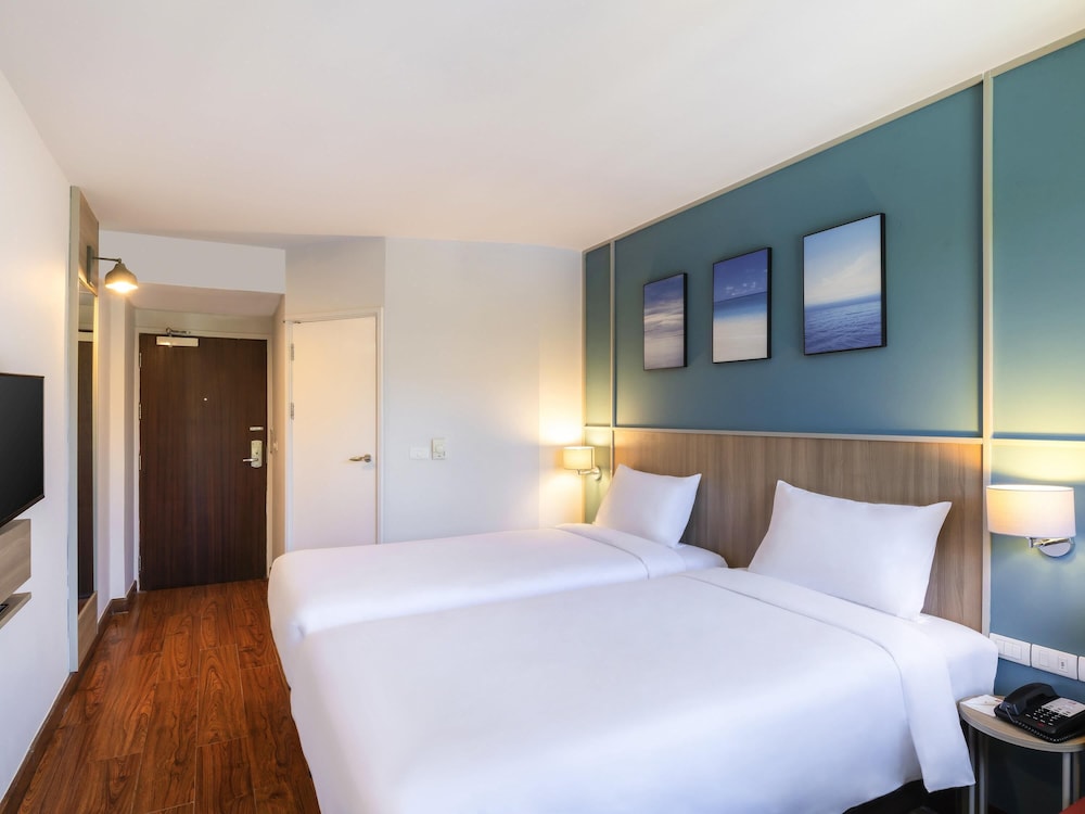 ibis Phuket Patong — Hotel rooms in Patong Beach, Phuket Province